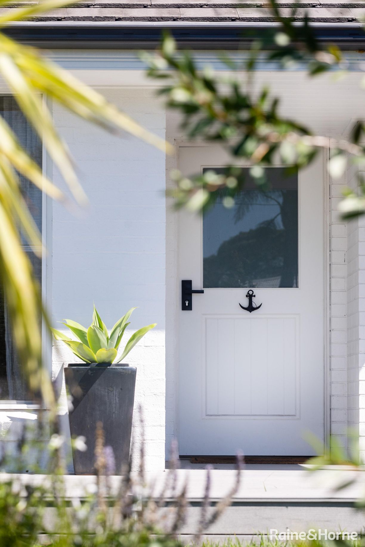 6 Harrington Crescent — photo 4 of 30