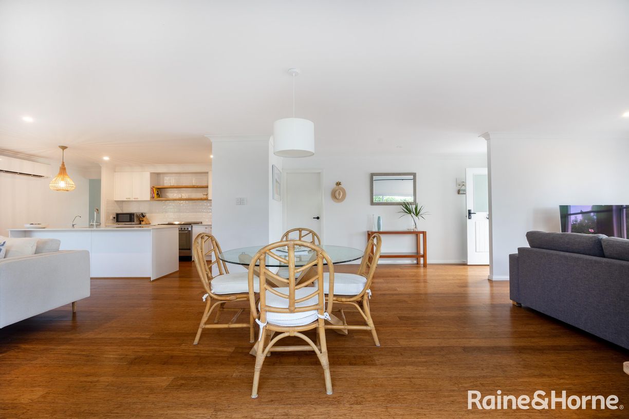 6 Harrington Crescent — photo 15 of 30