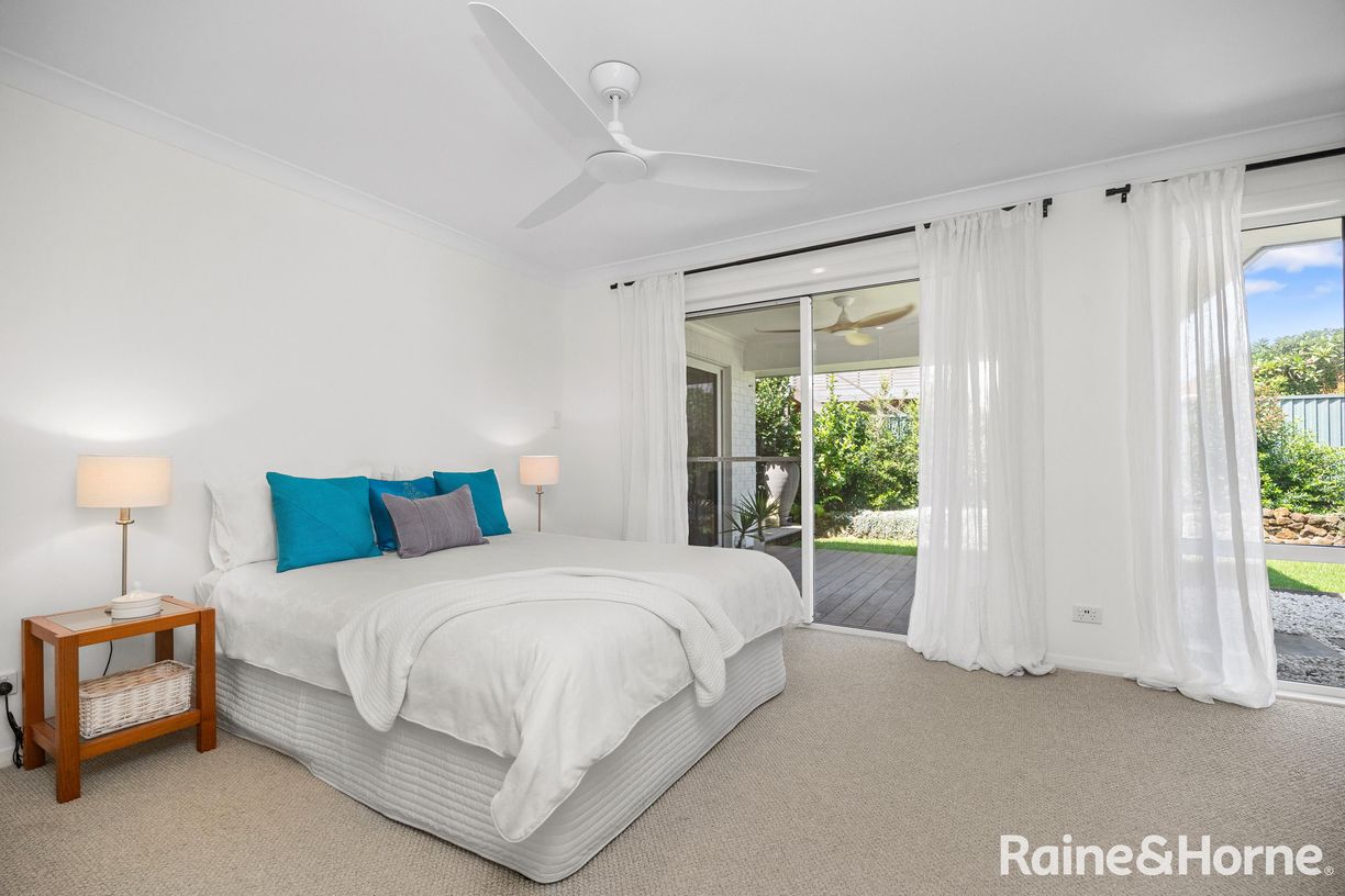 6 Harrington Crescent — photo 17 of 30
