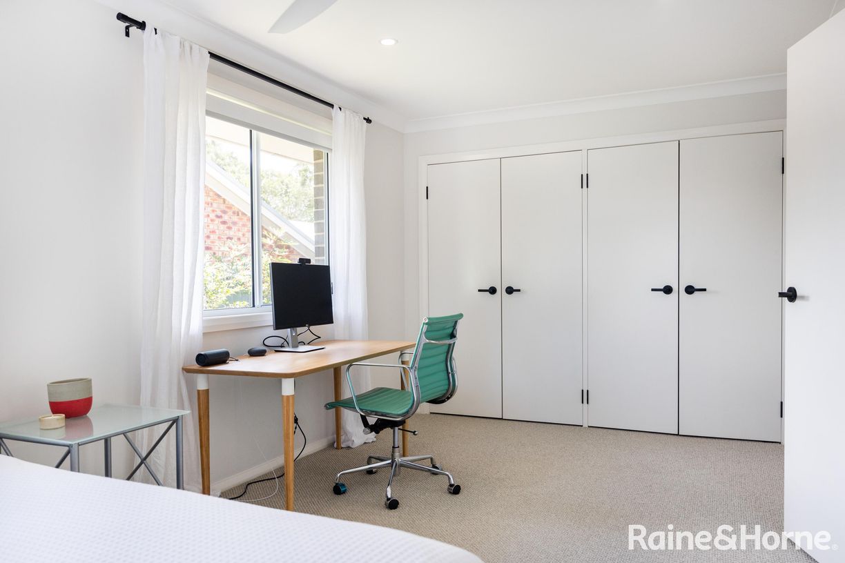 6 Harrington Crescent — photo 21 of 30