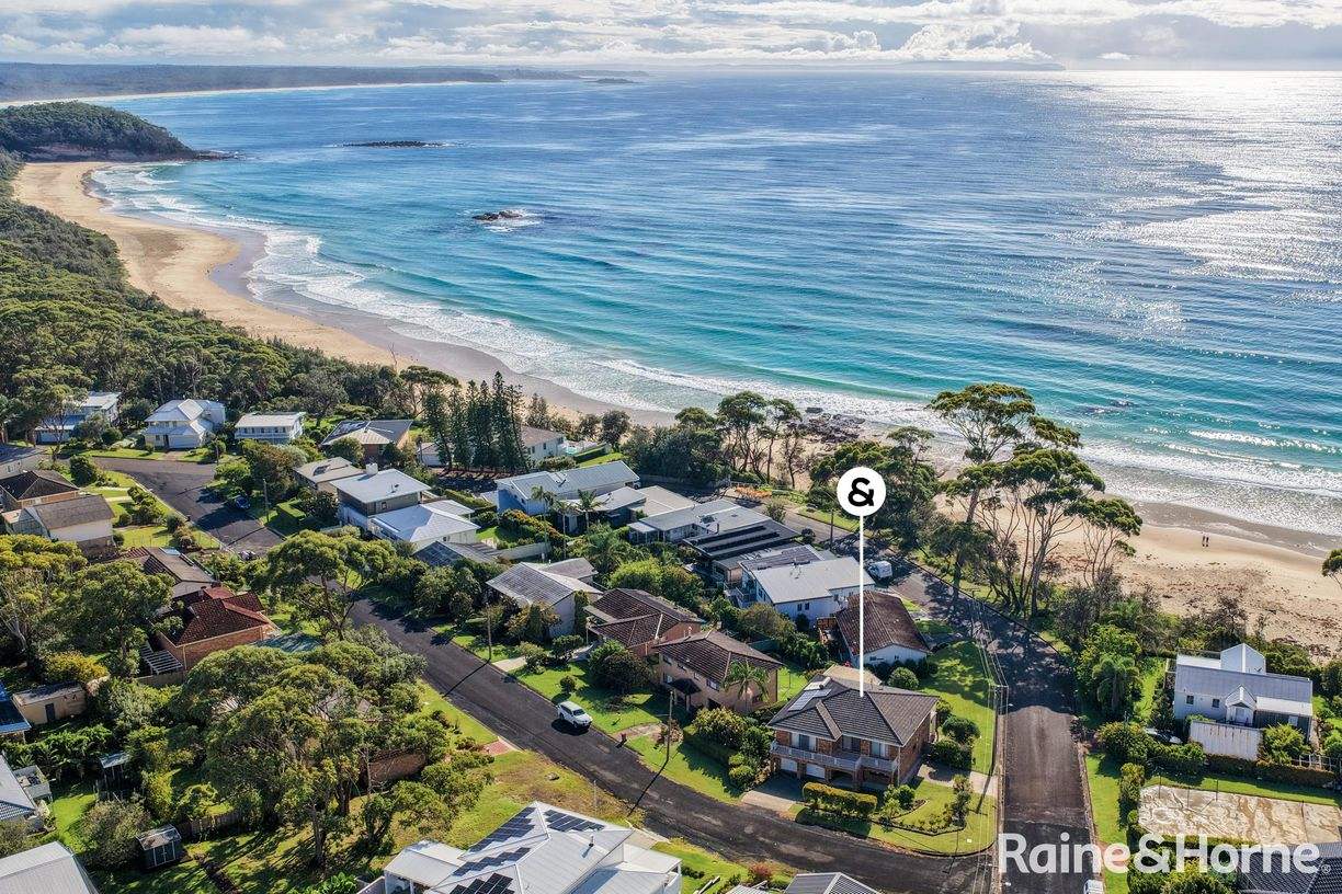 16 Booth Avenue — photo from Raine & Horne Mollymook | Milton
