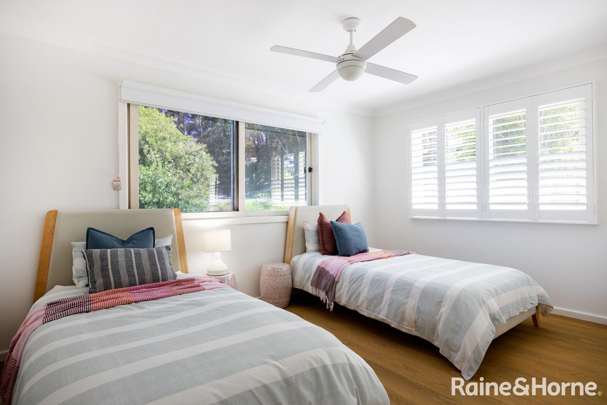 29 Linden Way — photo 15 of 25