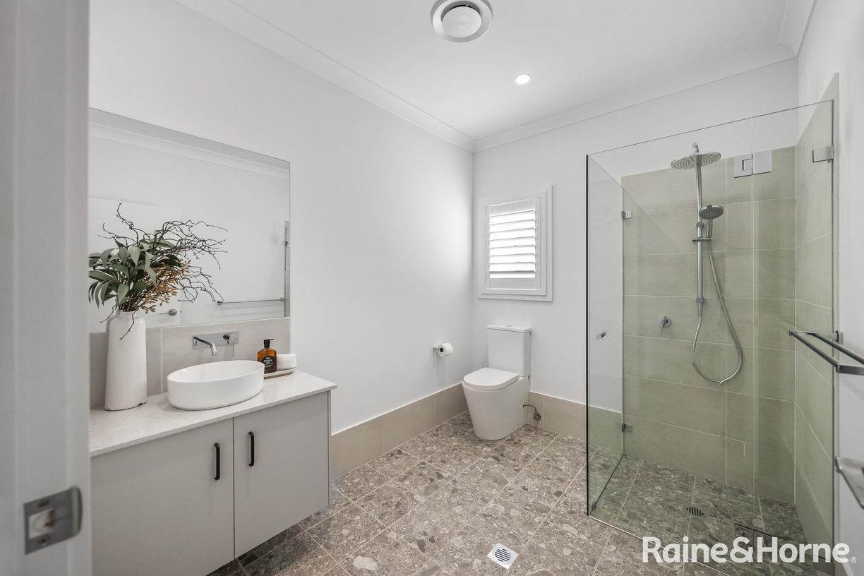 17B Molloy Street — photo 19 of 28