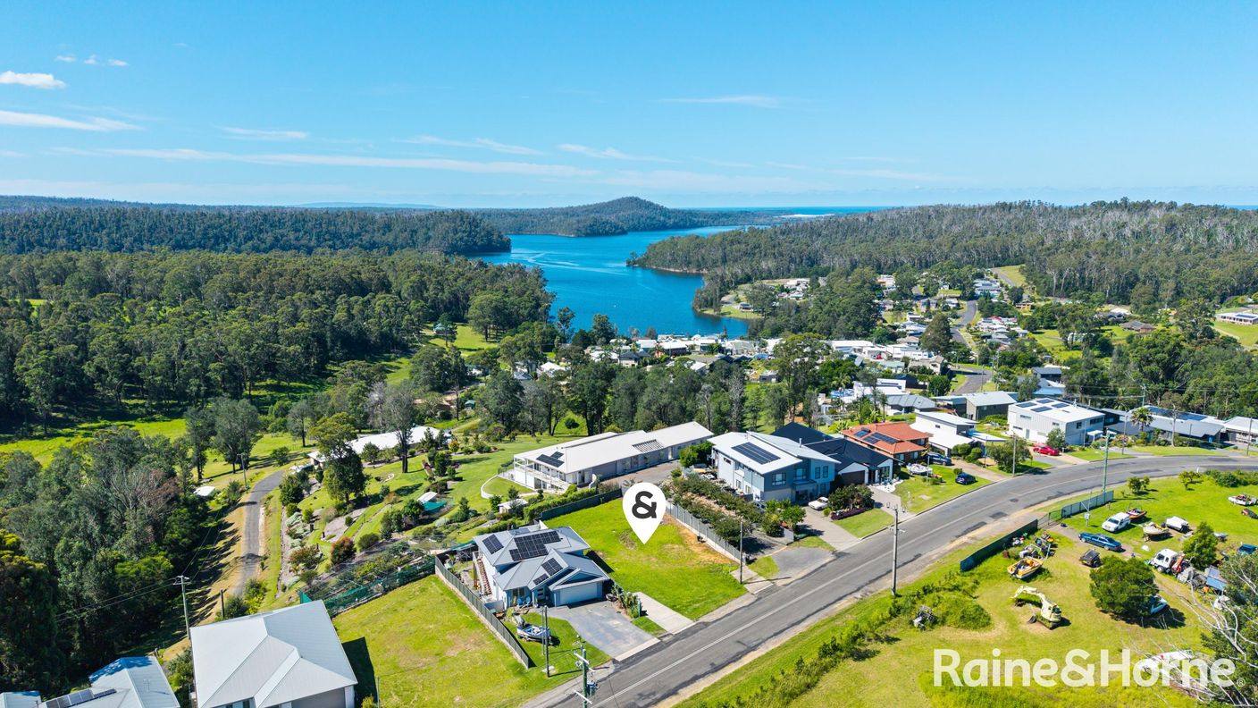 61 Lake Conjola Entrance Road — photo from Raine & Horne Mollymook | Milton