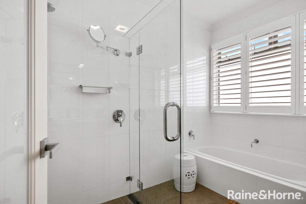 30 Harrington Crescent — photo 24 of 30