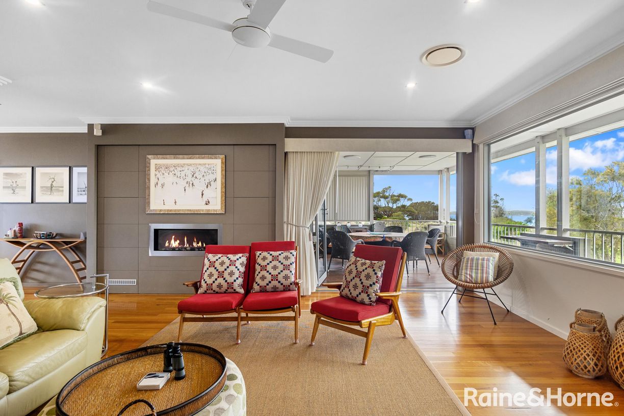 30 Harrington Crescent — photo 17 of 30