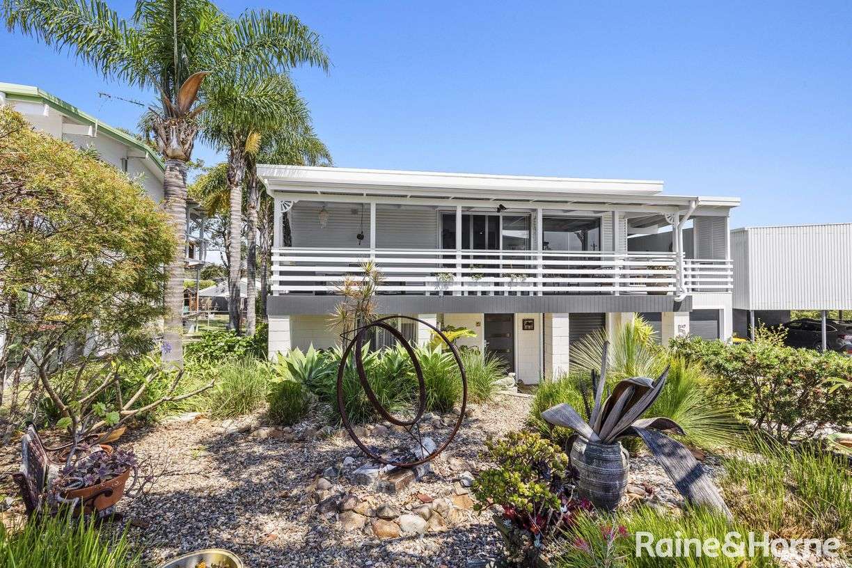 5 Vista Drive — photo from Raine & Horne Mollymook | Milton