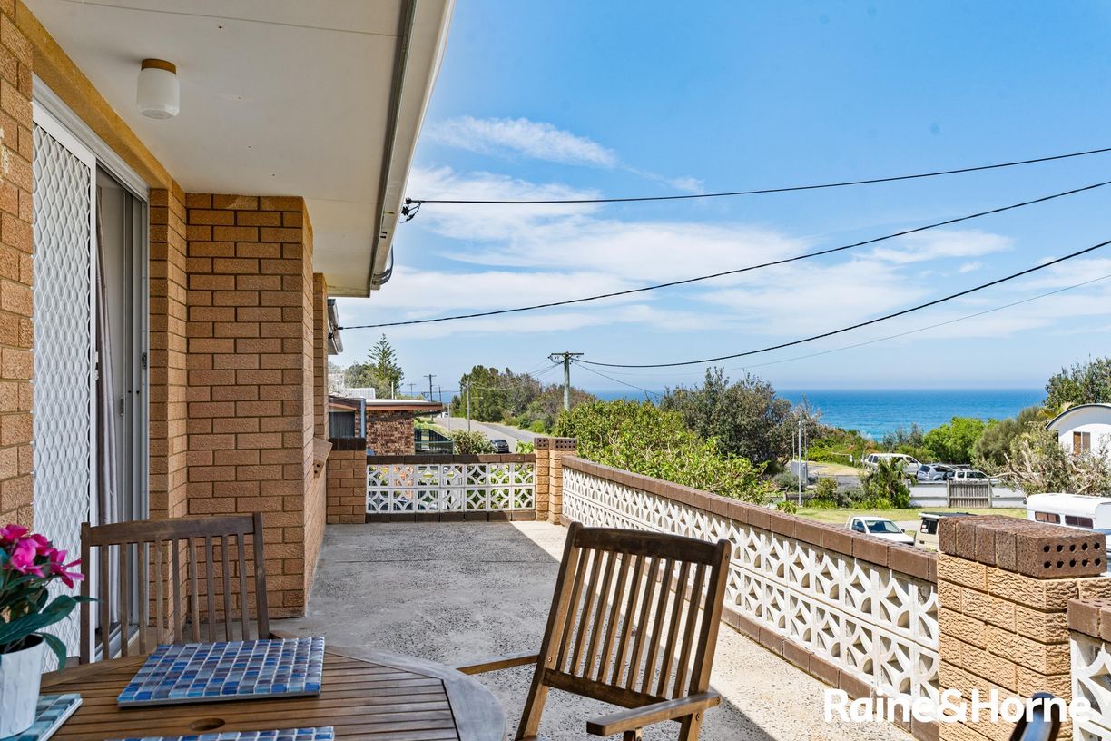 24 Rennies Beach Close — photo 12 of 28