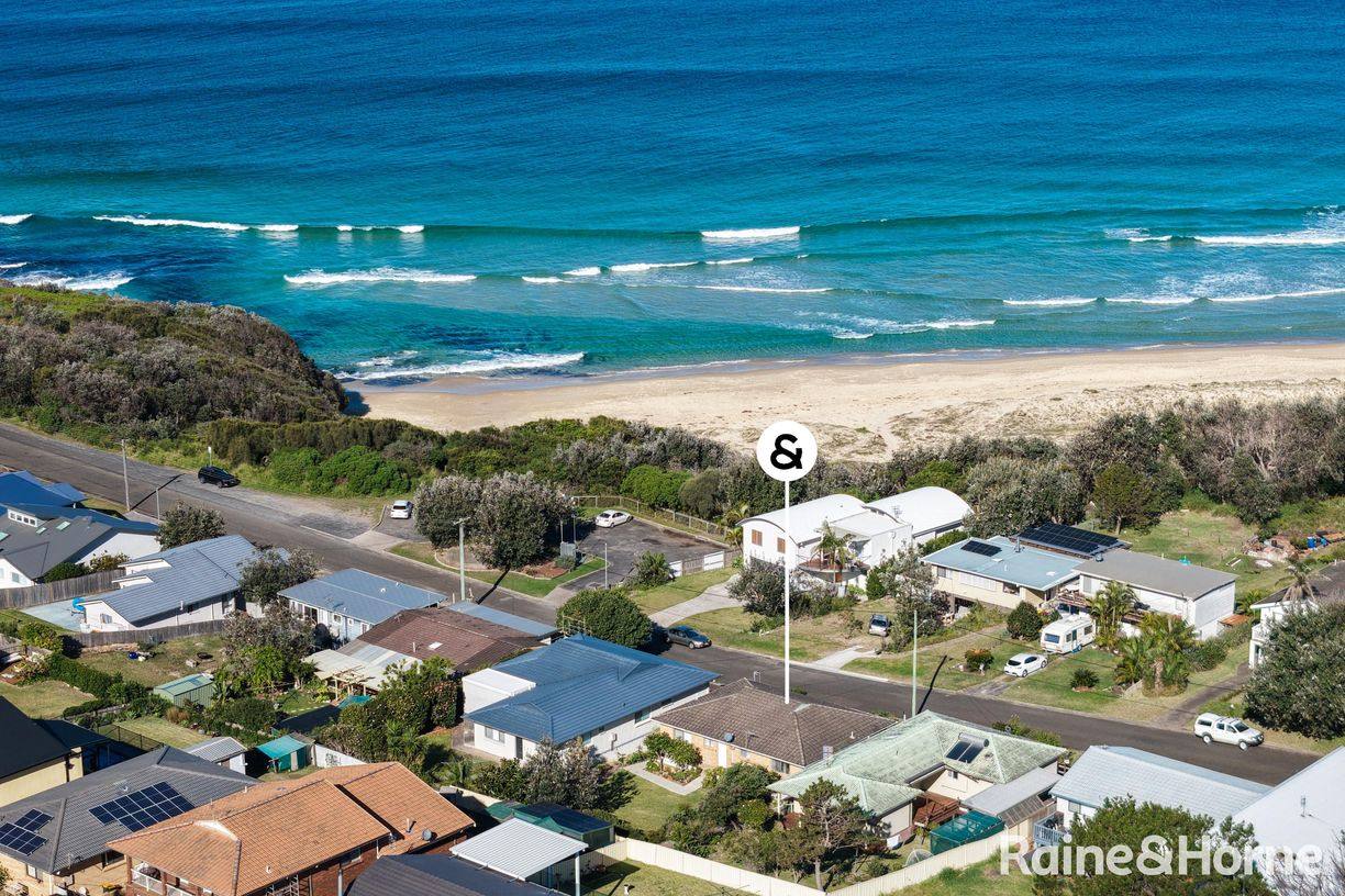 24 Rennies Beach Close — photo from Raine & Horne Mollymook | Milton