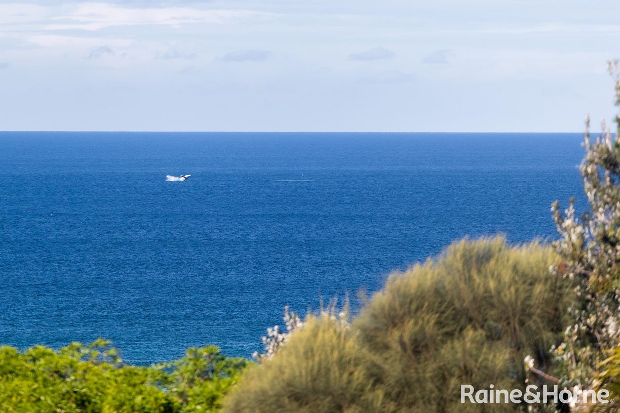 24 Rennies Beach Close — photo 13 of 28