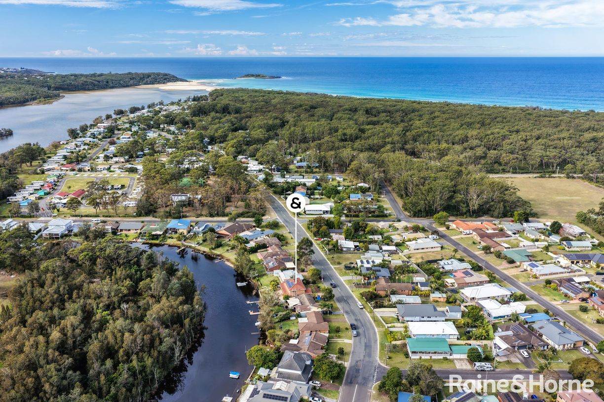 79 Lake Conjola Entrance Road — photo 3 of 19