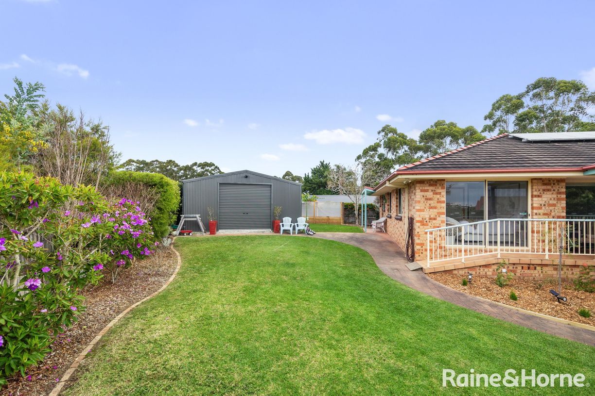 15 Capricorn Avenue — photo 18 of 24