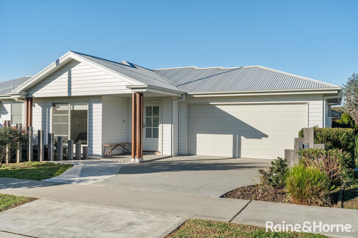 48 Corks Lane — photo from Raine & Horne Mollymook | Milton
