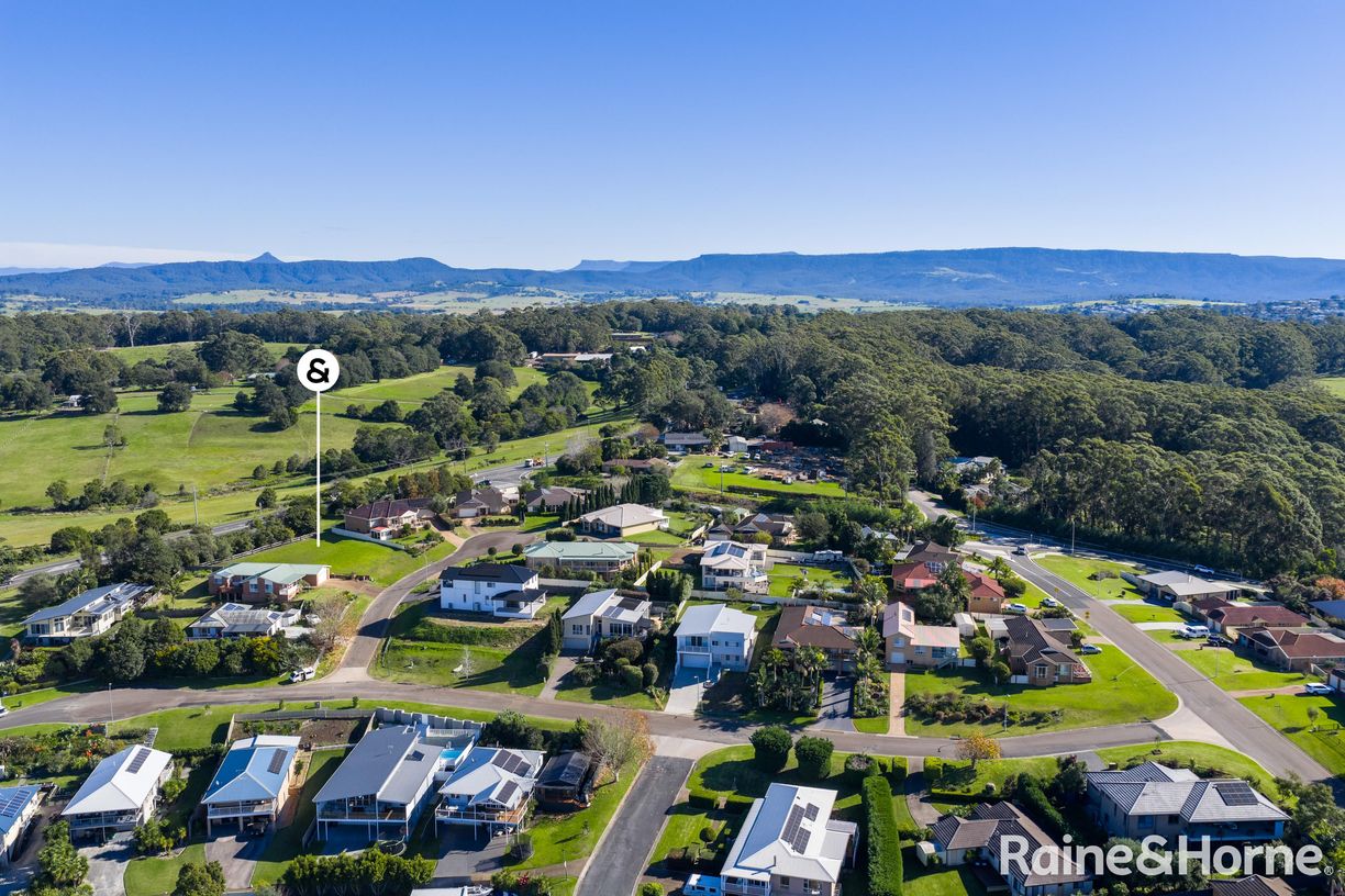 9 The Green — photo from Raine & Horne Mollymook | Milton
