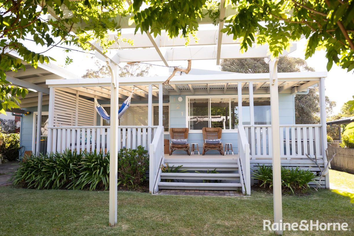 121 Matron Porter Drive — photo from Raine & Horne Mollymook | Milton