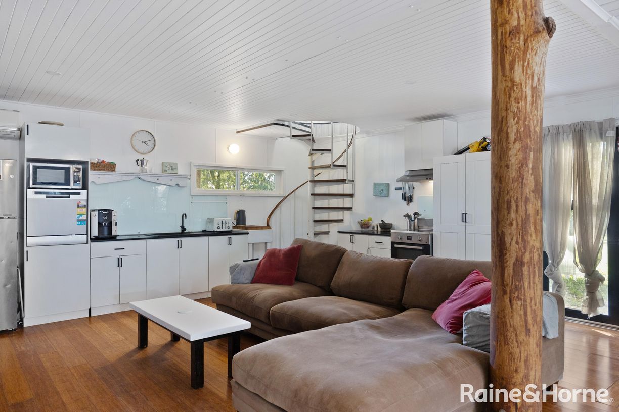 140C Narrawallee Creek Road — photo 7 of 27