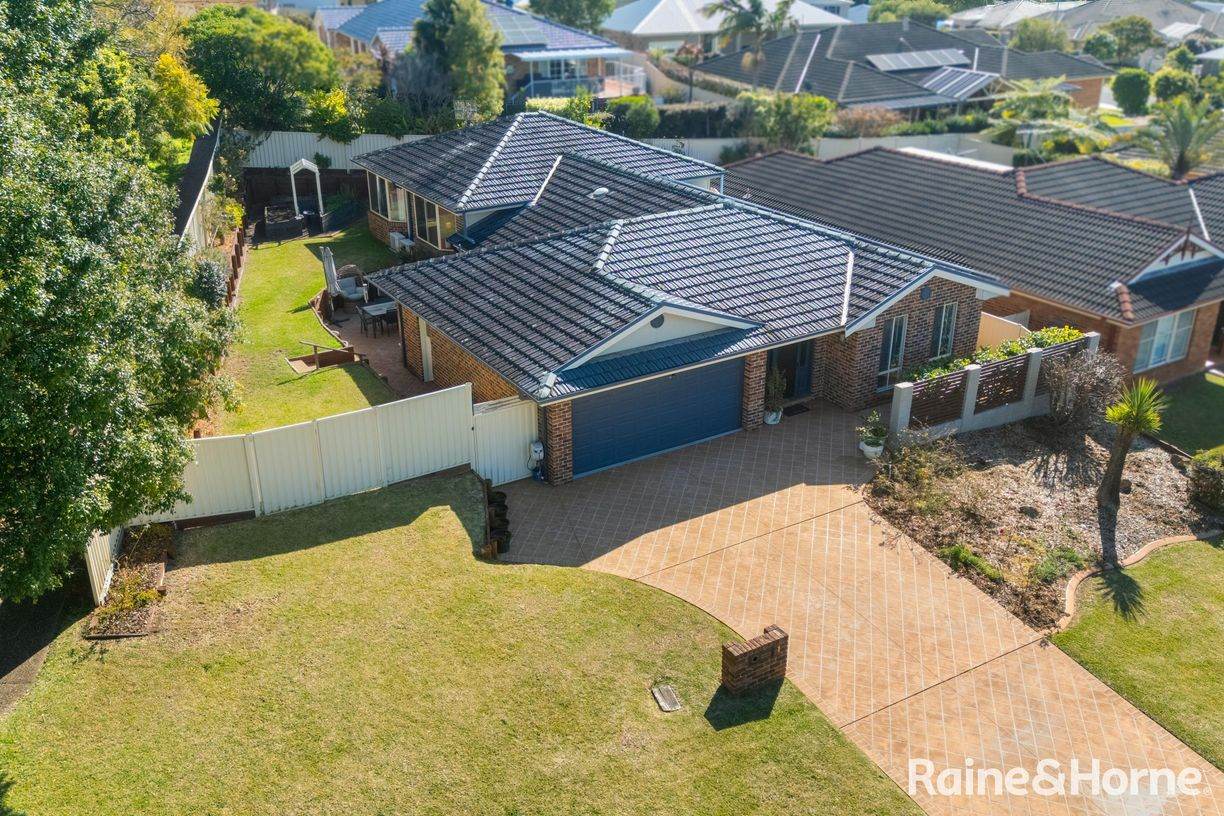 1 Mison Circuit — photo from Raine & Horne Mollymook | Milton