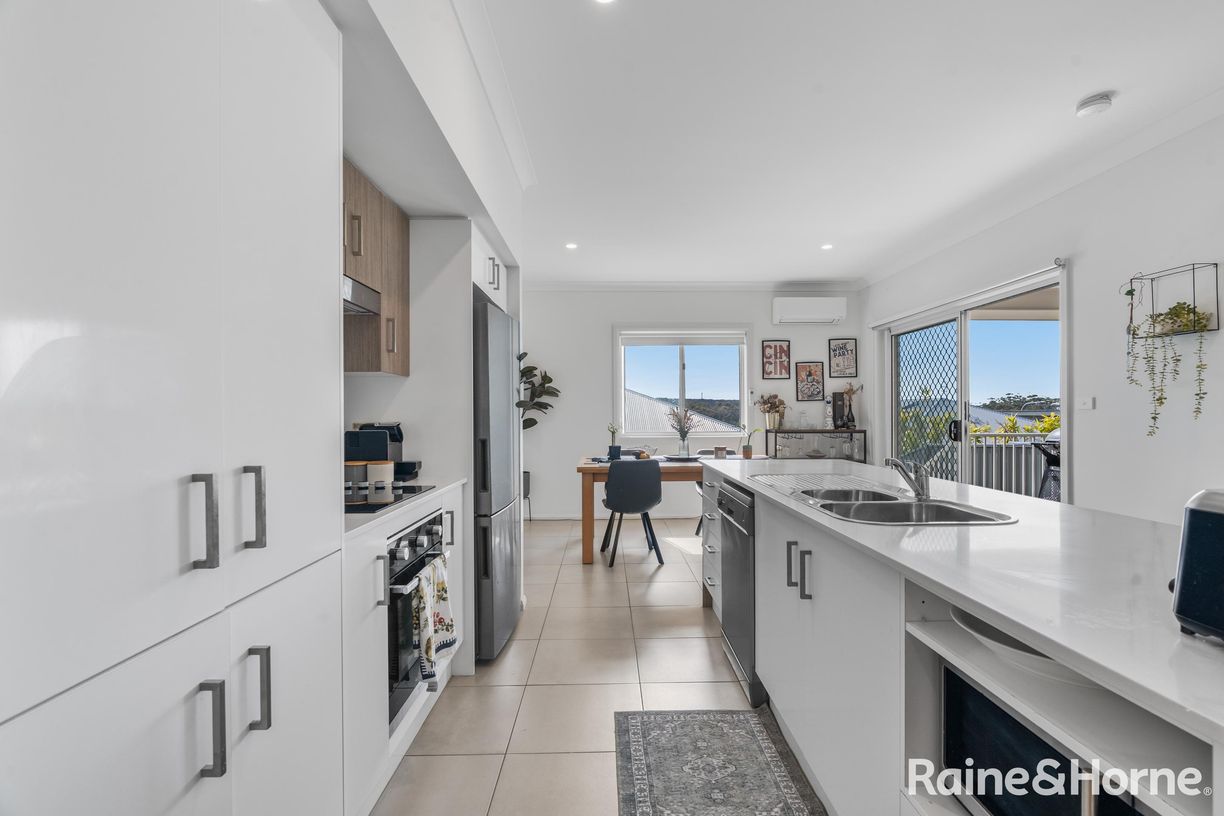23A & 23B Pedder Drive — photo 3 of 17