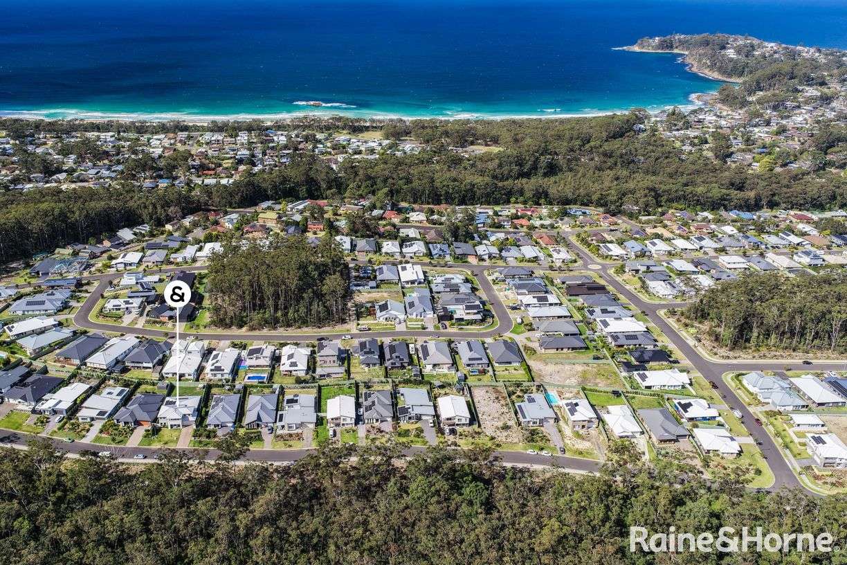 114 & 114A Seaspray Street — photo 26 of 26