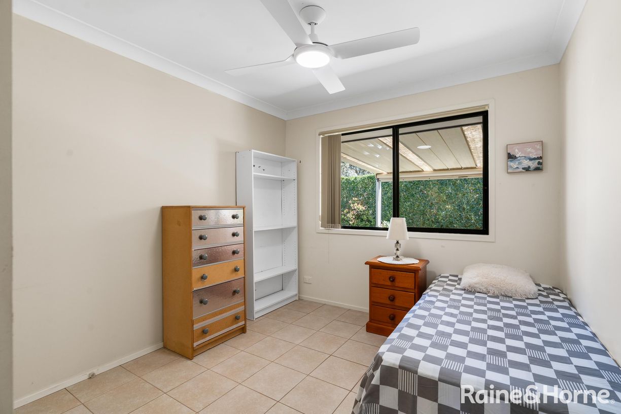 19 Royal Mantle Drive — photo 10 of 15