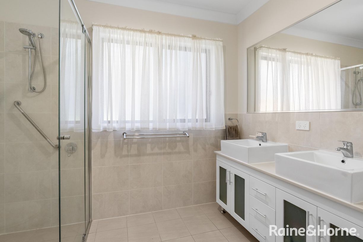 103 Golden Wattle Drive — photo 12 of 24