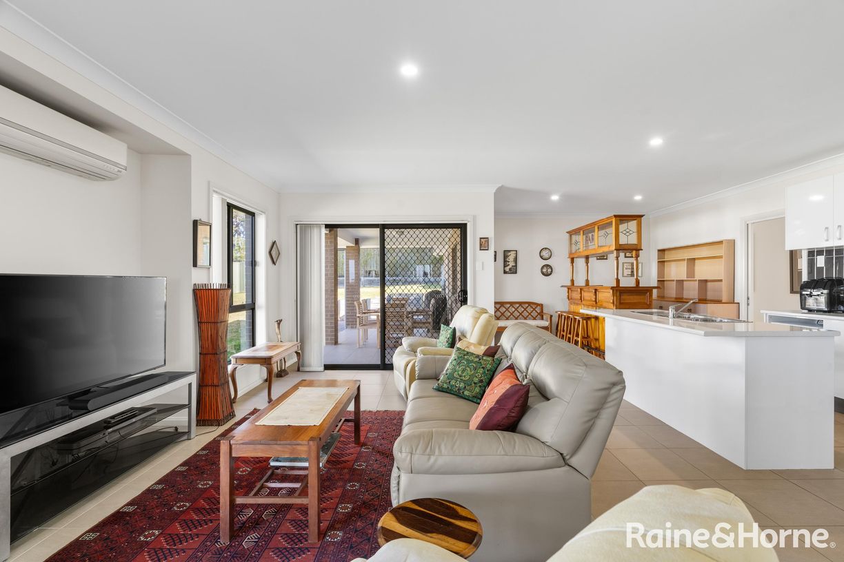 103 Golden Wattle Drive — photo 9 of 24