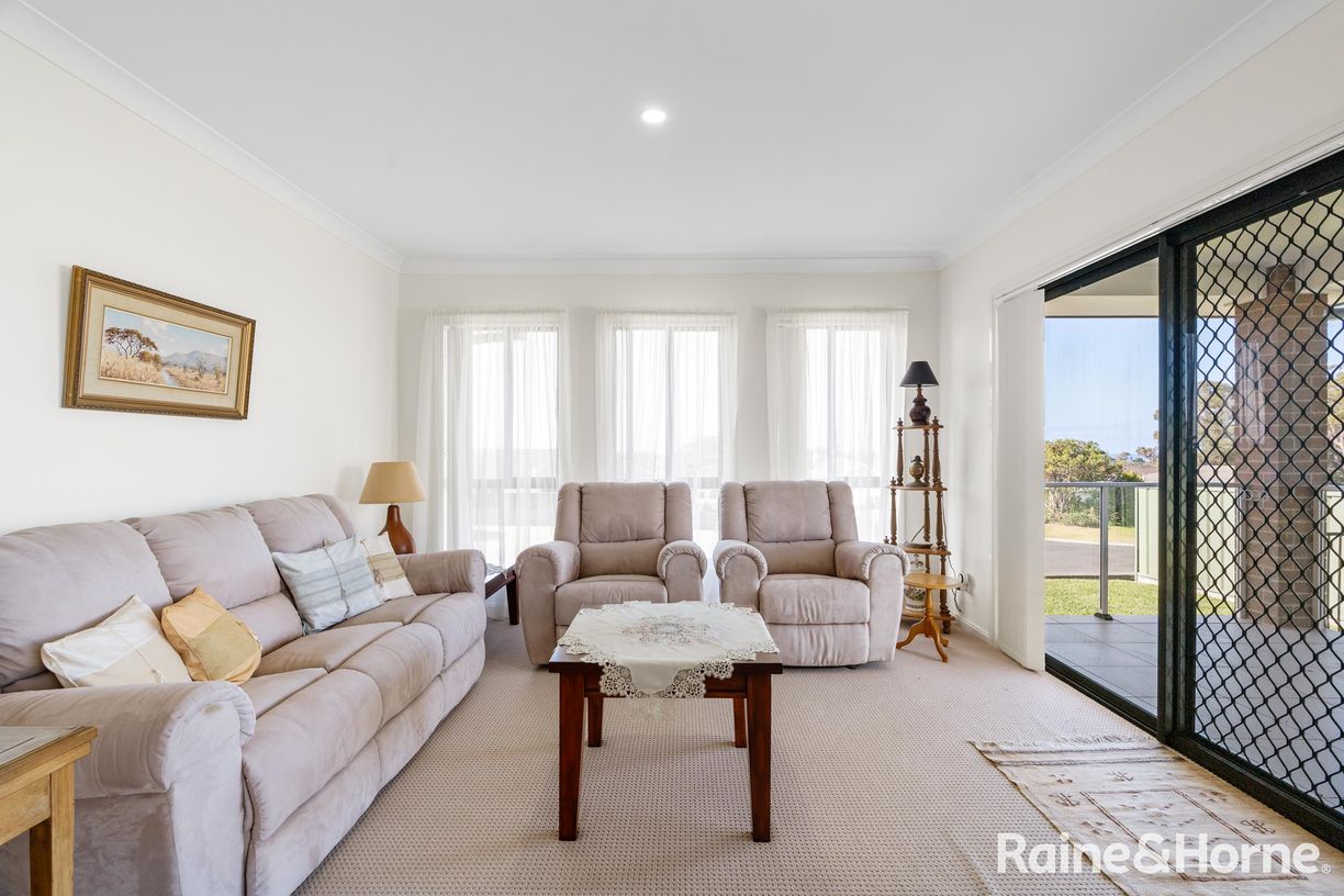 103 Golden Wattle Drive — photo 10 of 24