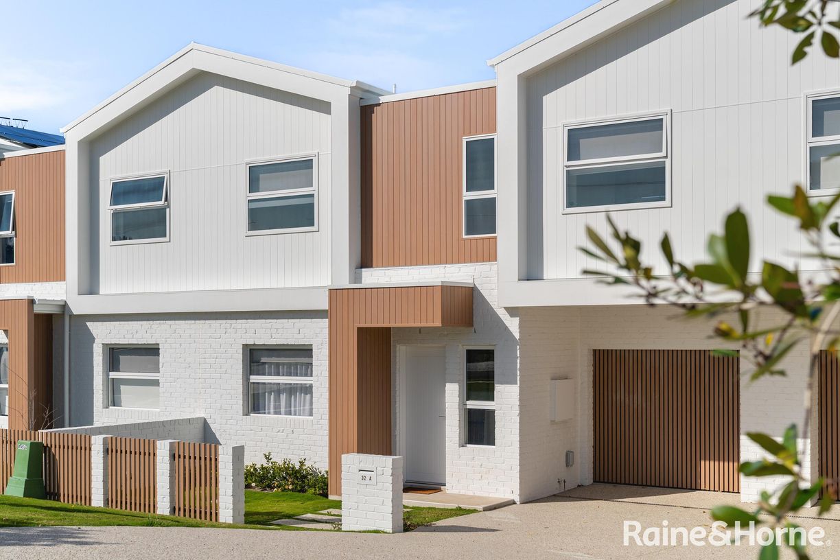 32A Nurrawallee Street — photo from Raine & Horne Mollymook | Milton