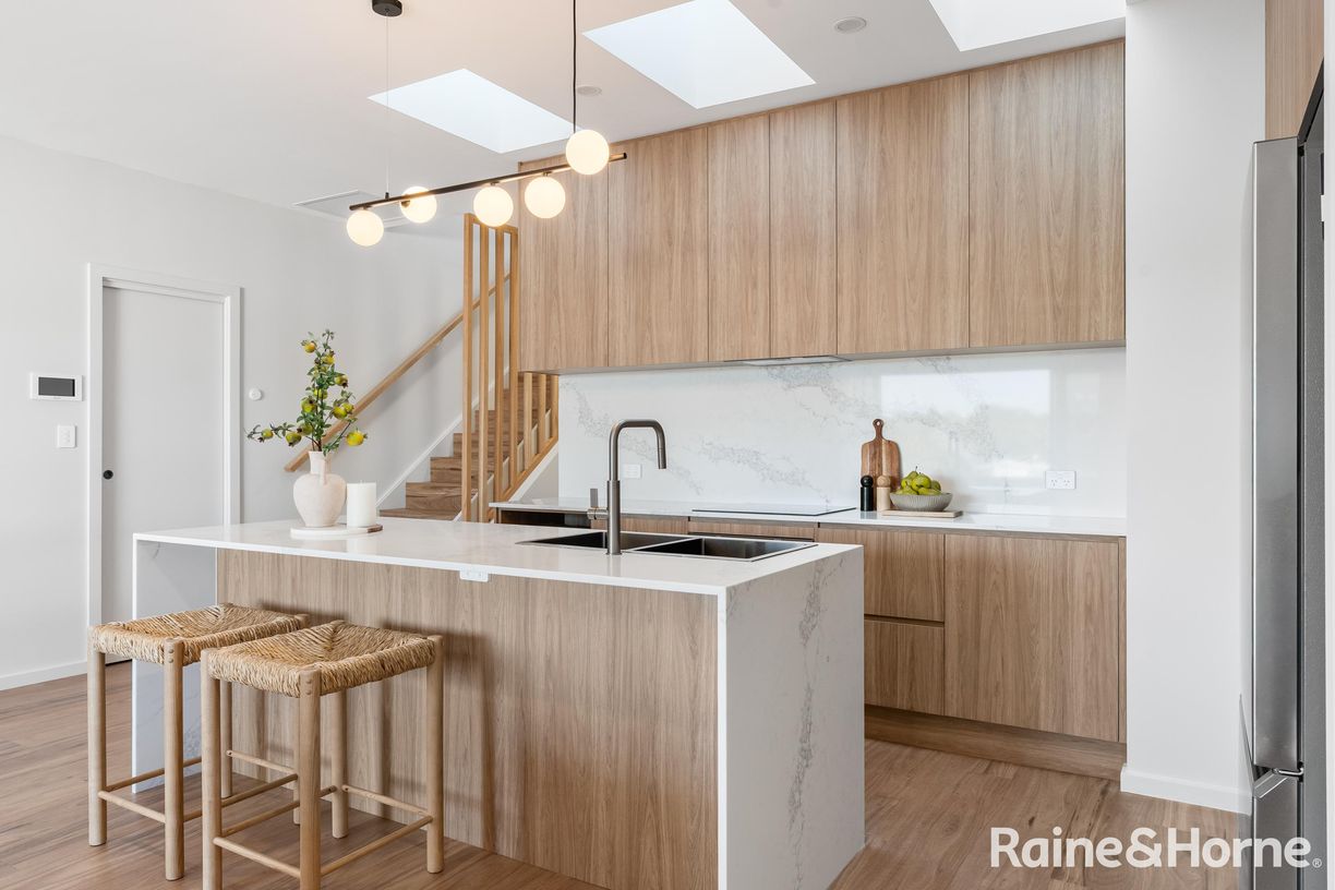32A Nurrawallee Street — photo 2 of 27