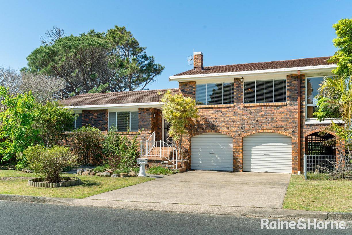 29 Rennies Beach Close — photo 19 of 22