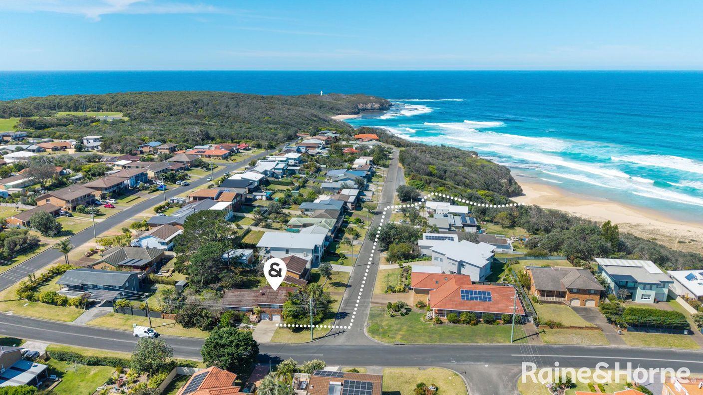 29 Rennies Beach Close — photo 10 of 22