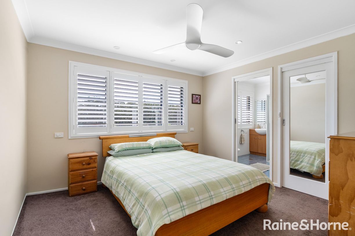 13 Royal Mantle Drive — photo 12 of 27