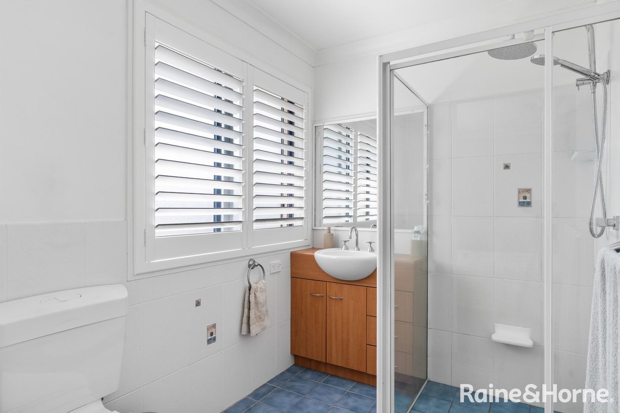 13 Royal Mantle Drive — photo 13 of 27