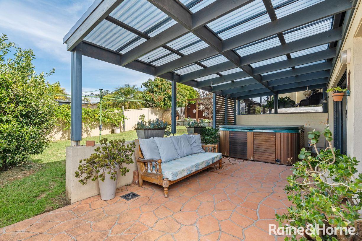 13 Royal Mantle Drive — photo 18 of 27