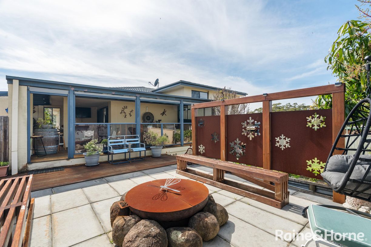 13 Royal Mantle Drive — photo 21 of 27