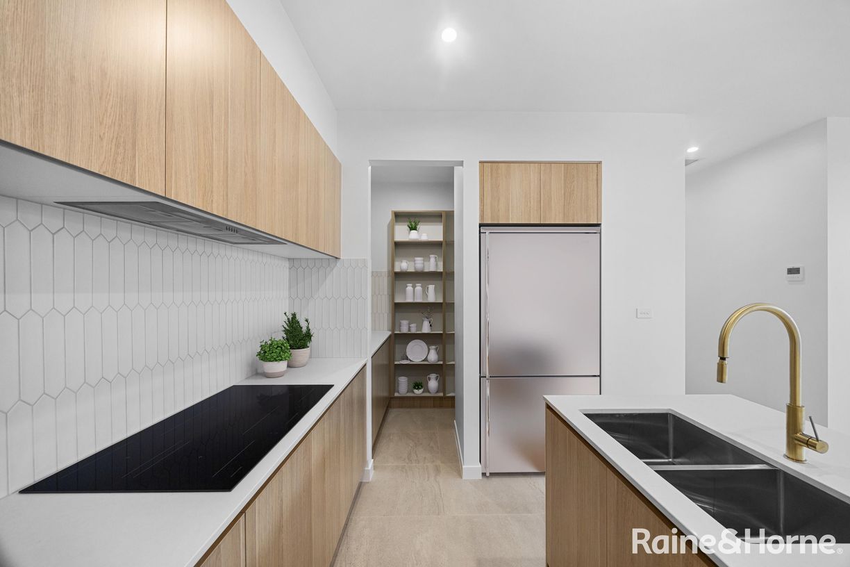 19A Brookwater Crescent — photo 9 of 19