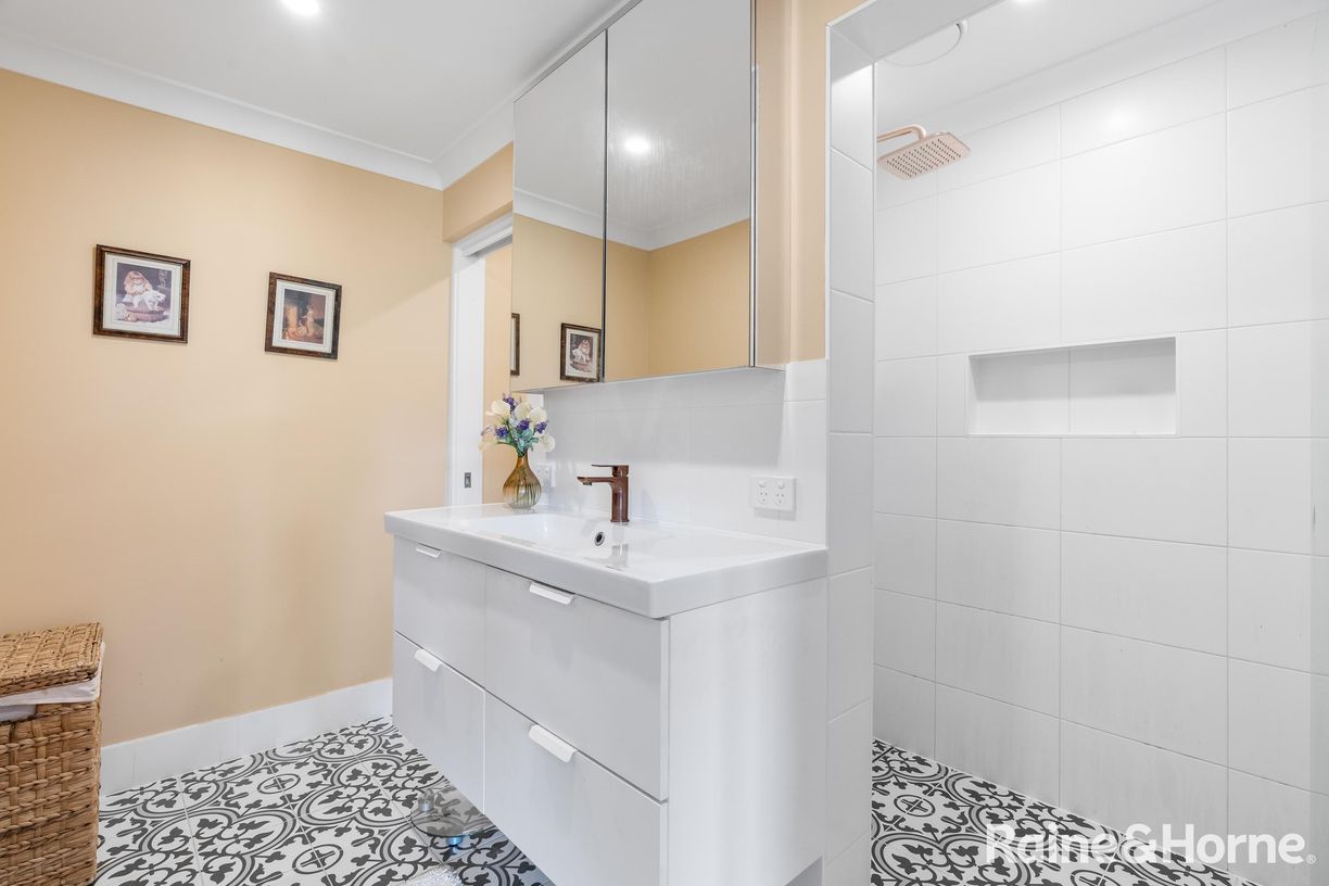55 Clyde Street — photo 15 of 30