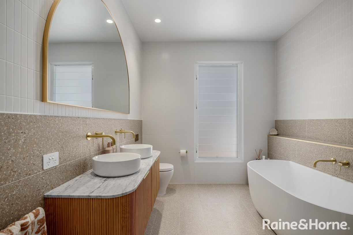 12 Jones Avenue — photo 18 of 30