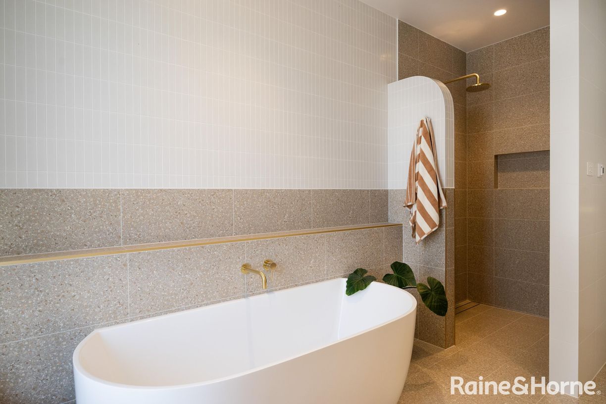 12 Jones Avenue — photo 19 of 30