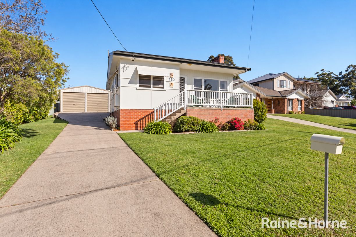 150 Lake Conjola Entrance Road — photo from Raine & Horne Mollymook | Milton