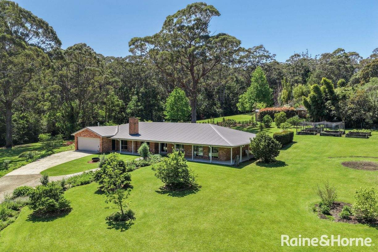 4 Greenview Close — photo from Raine & Horne Mollymook | Milton