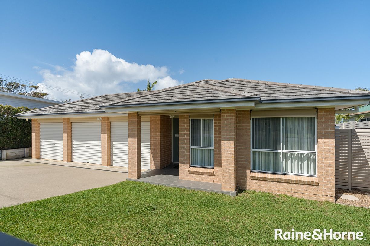 4 Osrick Ave — photo from Raine & Horne Mollymook | Milton