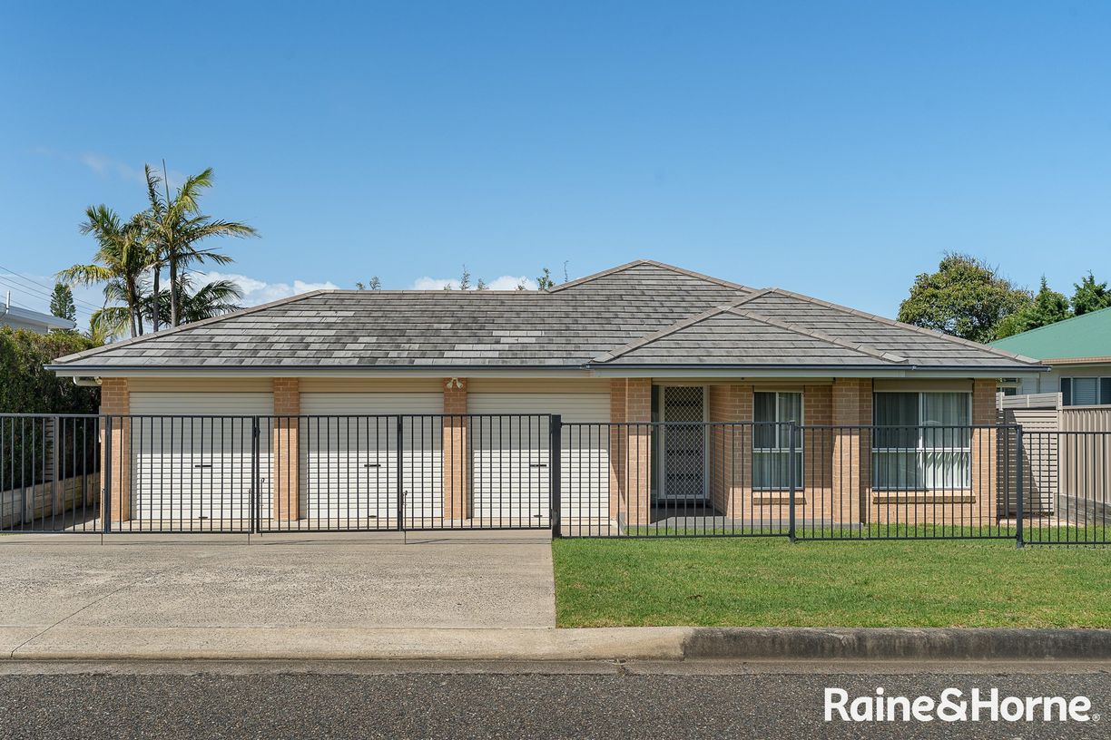 4 Osrick Ave — photo 21 of 22