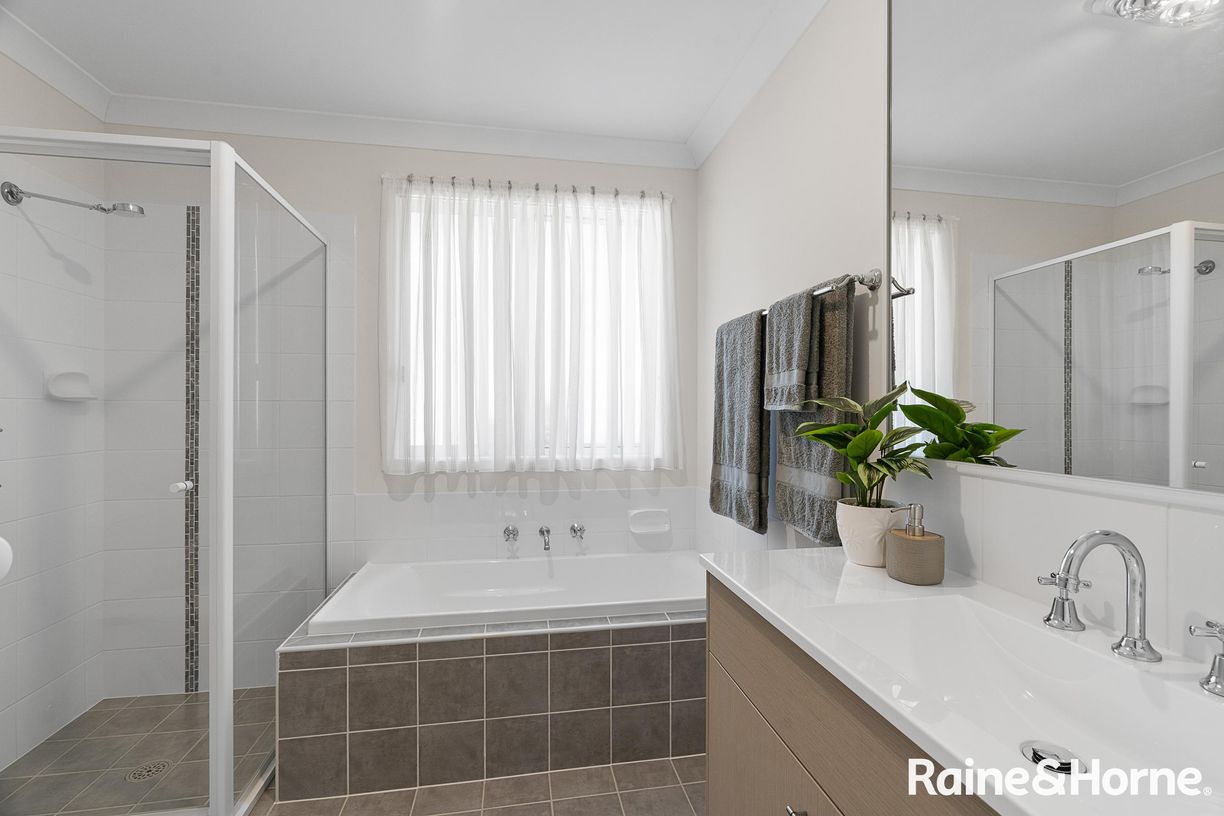 4 Osrick Ave — photo 13 of 22