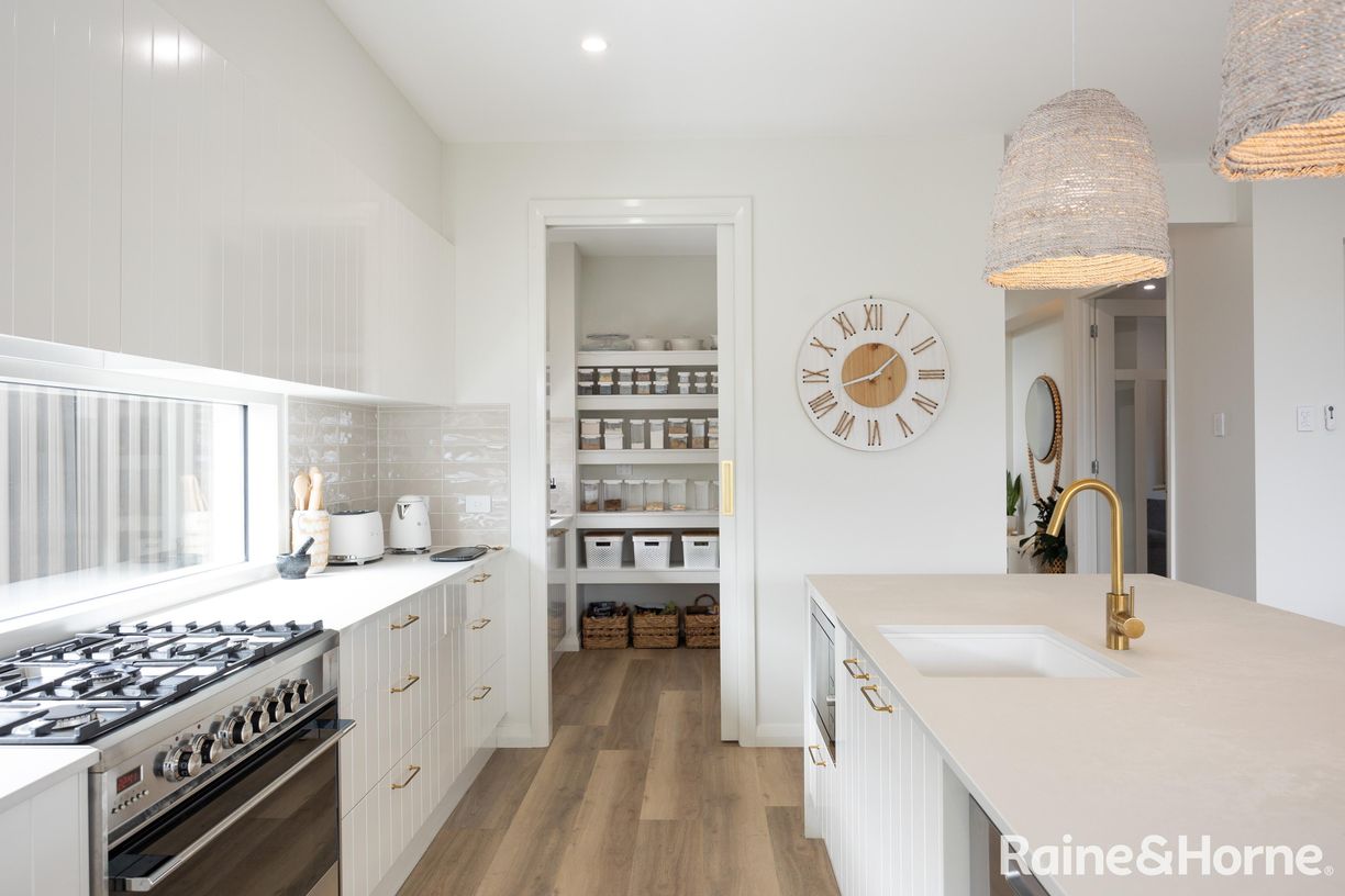 27 Vista Drive — photo 8 of 29