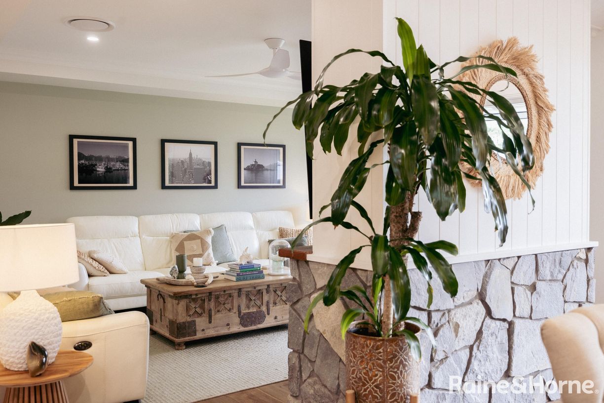 26 Brookwater Crescent — photo 11 of 30