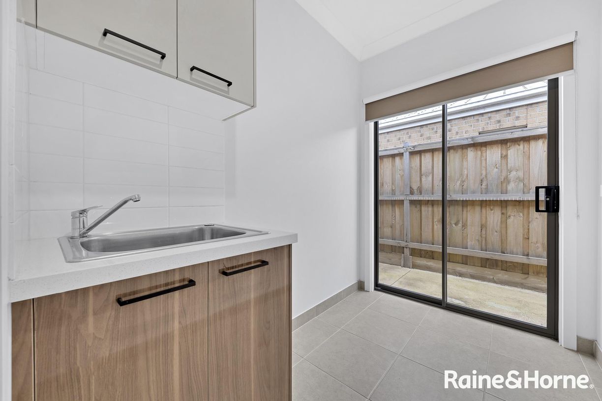 19 Eastgate Street — photo 9 of 20