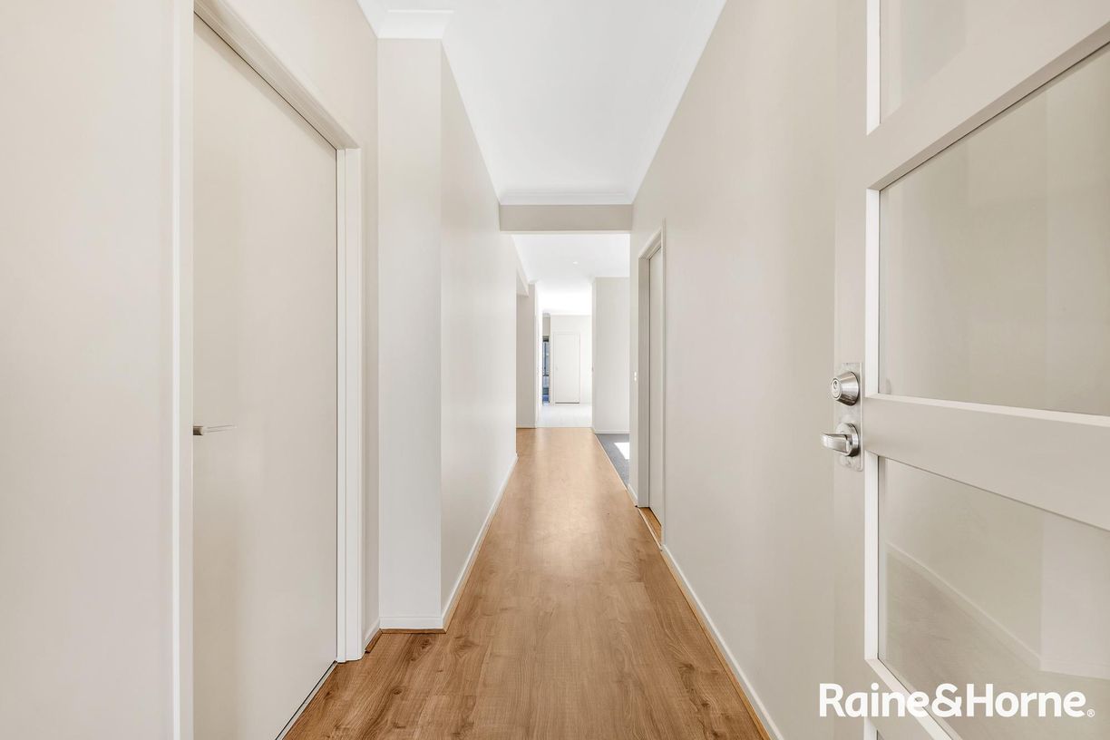 88 Alison Street — photo 2 of 24