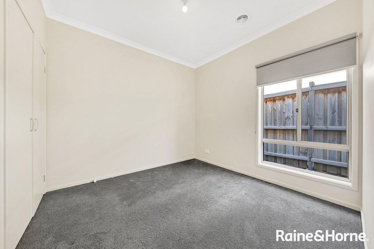 88 Alison Street — photo 8 of 24
