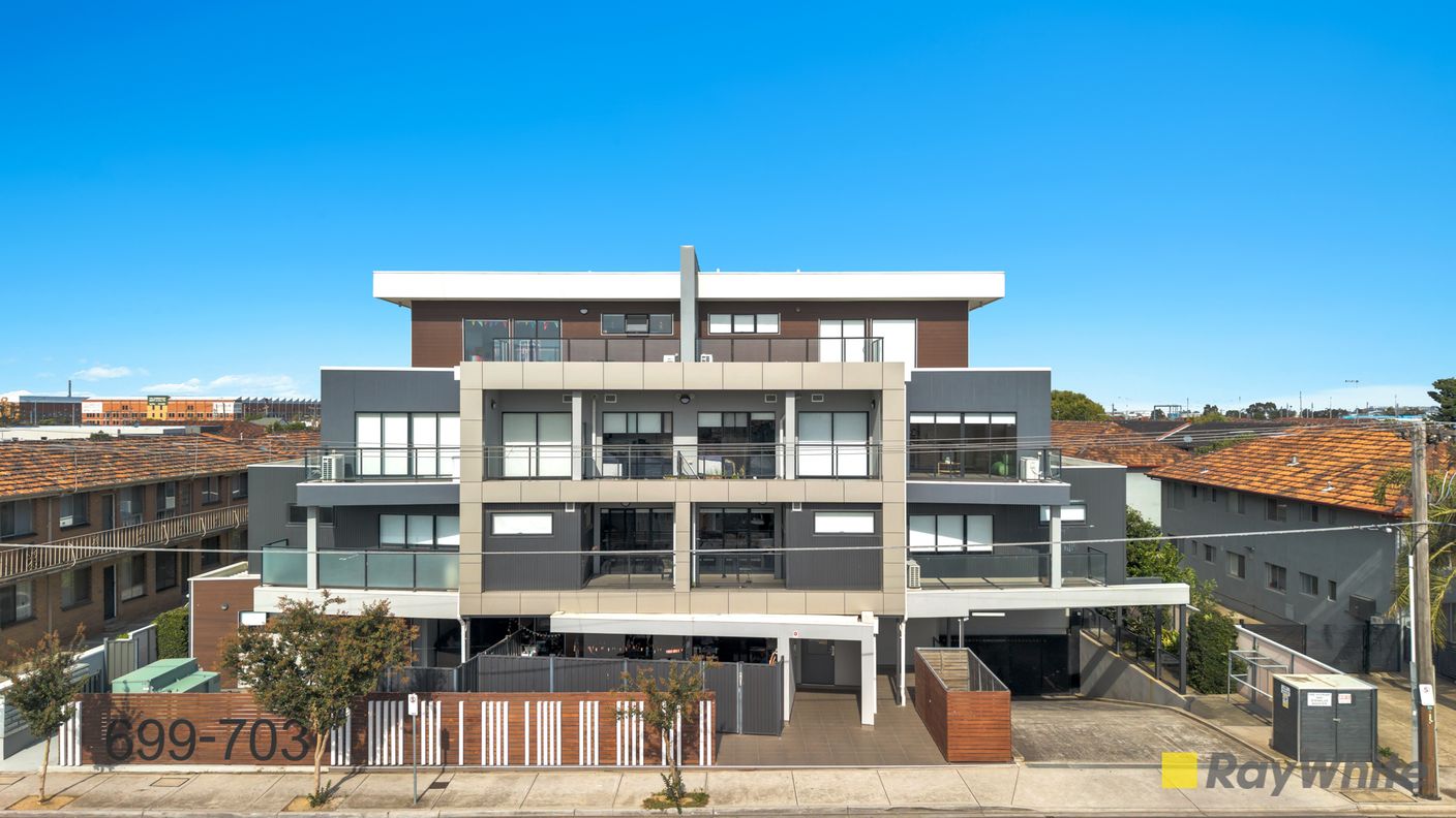 203/699B Barkly Street — photo from Raine & Horne Williams Landing